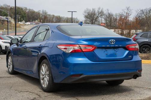 Blue Streak Metallic 2020 Toyota Camry LE