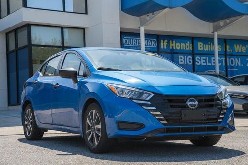 Electric Blue Metallic 2024 Nissan Versa 1.6 S