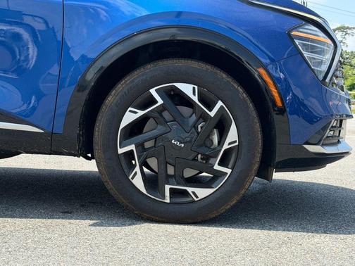 Sapphire Blue 2023 Kia Sportage SX-Prestige