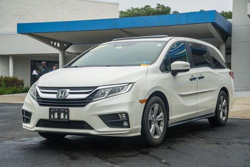 White Diamond Pearl 2019 Honda Odyssey EX-L