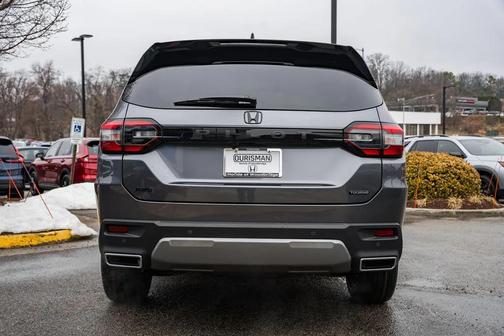 2026 Honda Pilot Touring 8-Passenger