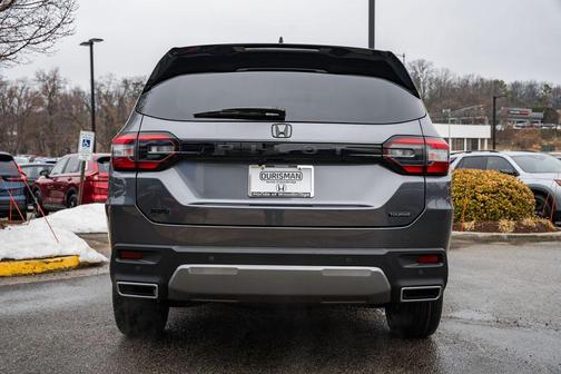 2026 Honda Pilot Touring 8-Passenger