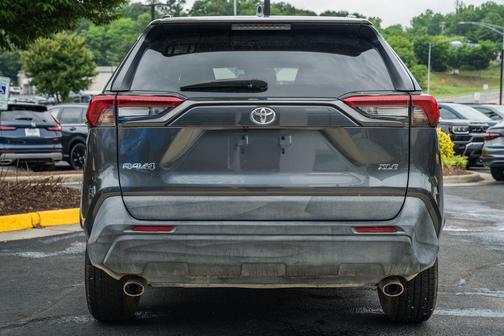 Magnetic Gray Metallic 2019 Toyota RAV4 XLE