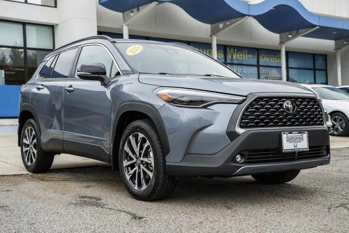 2025 Toyota Corolla Cross XLE