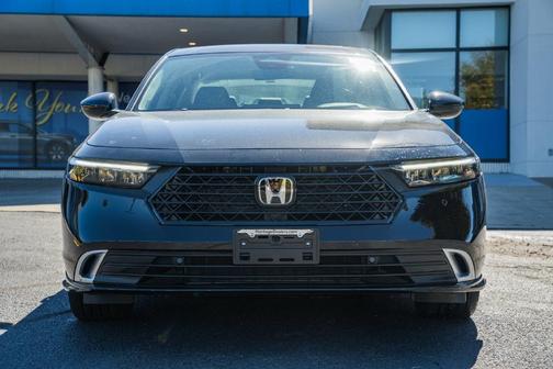 Crystal Black Pearl 2026 Honda Accord Hybrid Touring