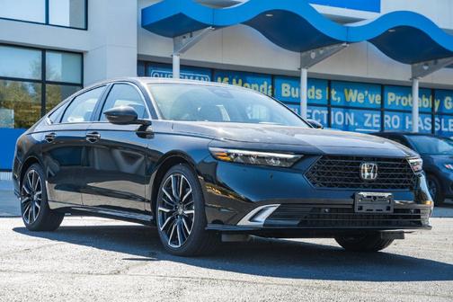 Crystal Black Pearl 2026 Honda Accord Hybrid Touring