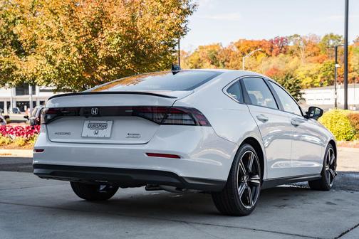 2025 Honda Accord Hybrid Base