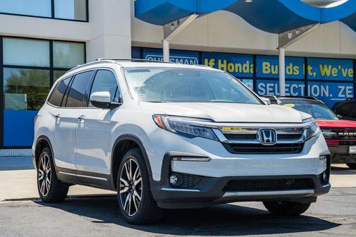 Platinum White Pearl 2020 Honda Pilot AWD Elite