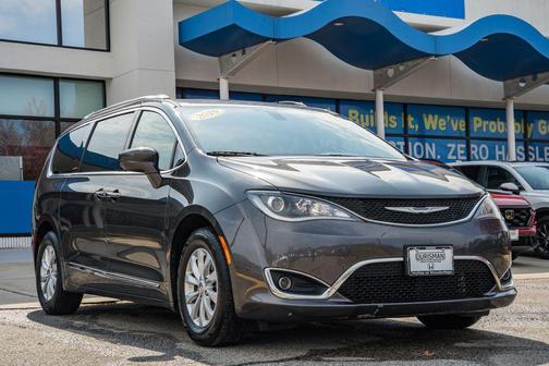 2019 Chrysler Pacifica Touring L