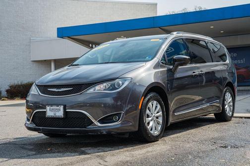 2019 Chrysler Pacifica Touring L