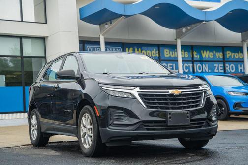 Mosaic Black Metallic 2022 Chevrolet Equinox LS