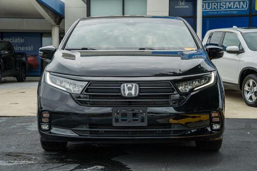 Crystal Black Pearl 2023 Honda Odyssey Sport