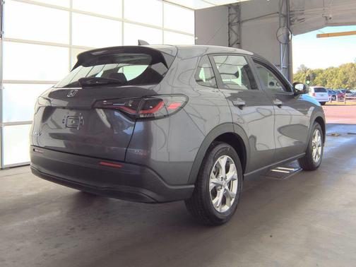 Modern Steel Metallic 2024 Honda HR-V LX