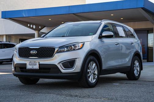 2017 Kia Sorento LX