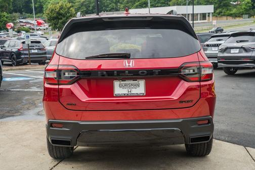 Radiant Red Metallic II 2026 Honda Pilot Sport