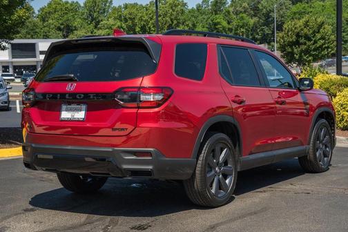 Radiant Red Metallic II 2026 Honda Pilot Sport