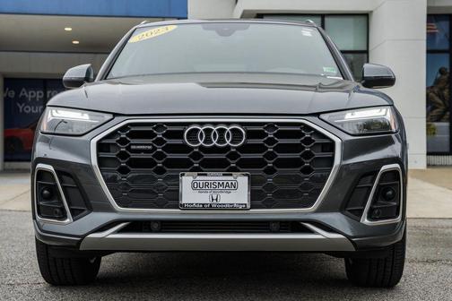 2023 Audi Q5 45 S line Premium