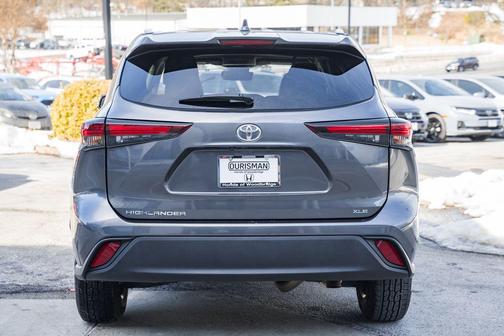 2024 Toyota Highlander XLE