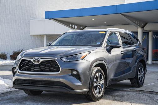 2024 Toyota Highlander XLE