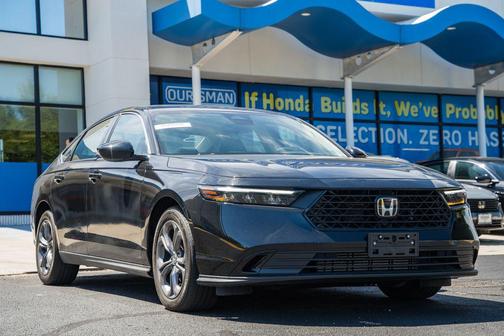 Crystal Black Pearl 2024 Honda Accord EX