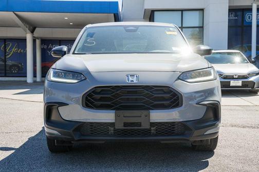 Lunar Silver Metallic 2023 Honda HR-V AWD Sport