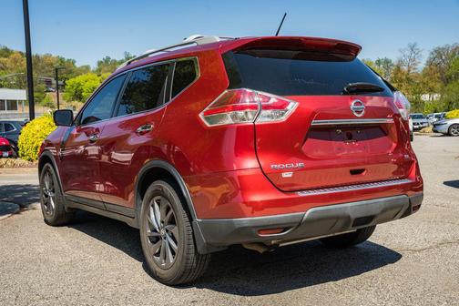 Cayenne Red 2016 Nissan Rogue SL