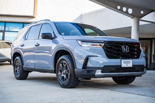 2025 Honda Pilot TrailSport