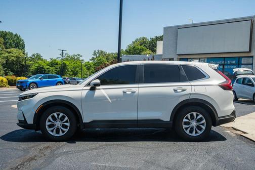 Platinum White Pearl 2025 Honda CR-V LX 2WD