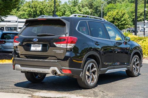 Crystal Black Silica 2024 Subaru Forester Touring