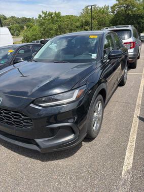 Crystal Black Pearl 2023 Honda HR-V LX