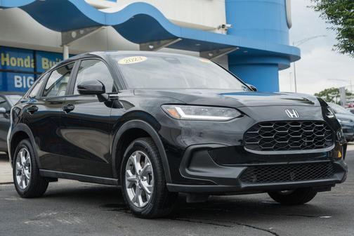 Crystal Black Pearl 2023 Honda HR-V LX