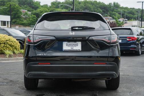 Crystal Black Pearl 2023 Honda HR-V LX