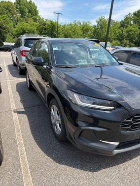 Crystal Black Pearl 2023 Honda HR-V LX