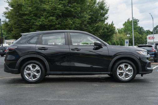 Crystal Black Pearl 2023 Honda HR-V LX