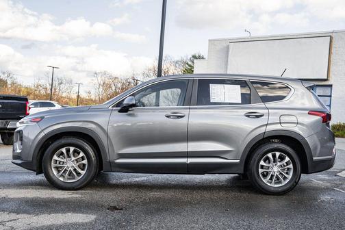 2019 Hyundai SANTA FE SE 2.4
