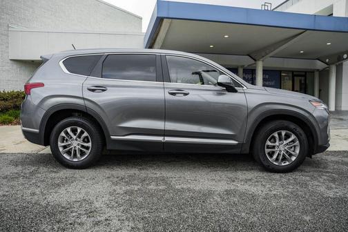 2019 Hyundai SANTA FE SE 2.4