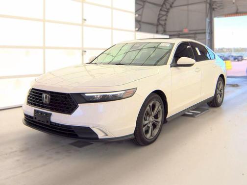 Platinum White Pearl 2023 Honda Accord EX