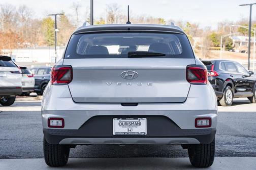 2023 Hyundai VENUE SEL
