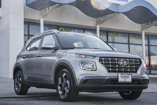 2023 Hyundai VENUE SEL