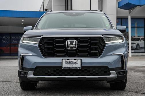 2025 Honda Pilot Touring 8-Passenger