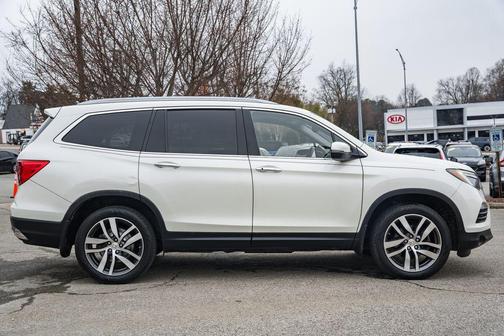 2017 Honda Pilot Elite