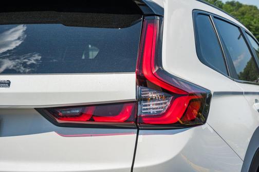 Platinum White Pearl 2026 Honda CR-V Hybrid Sport Touring AWD