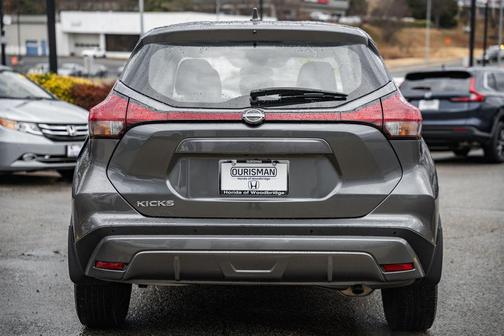 2022 Nissan Kicks S