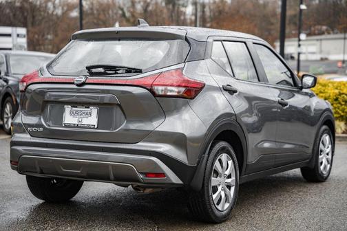 2022 Nissan Kicks S