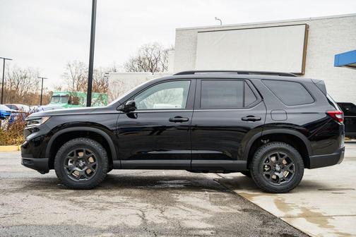 2025 Honda Pilot TrailSport