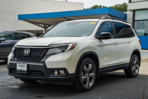 White Diamond Pearl 2019 Honda Passport Touring