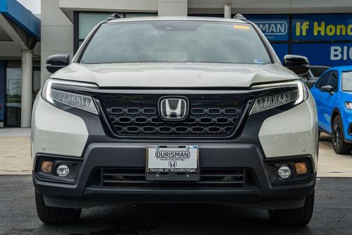 White Diamond Pearl 2019 Honda Passport Touring