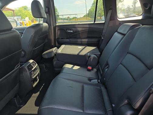 White Diamond Pearl 2019 Honda Passport Touring