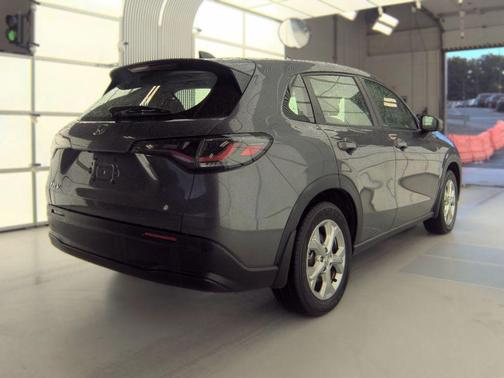 Modern Steel Metallic 2024 Honda HR-V LX