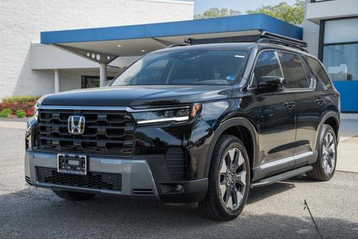 Crystal Black Pearl 2026 Honda Pilot Elite
